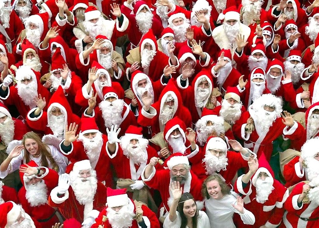 Санта-Клаусы устроили забег в Мадриде (фото)