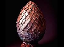 <center><b>Драконье яйцо создали из 15 кг шоколада</center></b>
