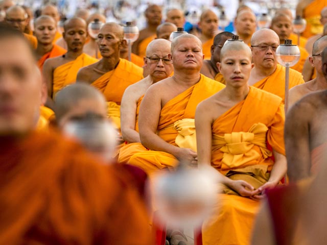 <center><b>Буддийских монахов посадят на диету</center></b>